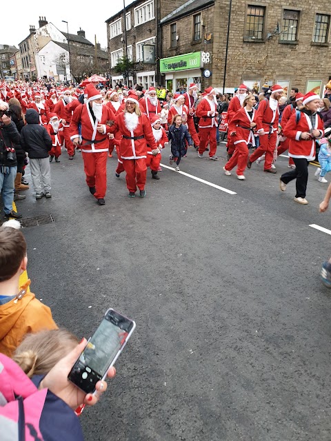 Uppermill Conservative Club