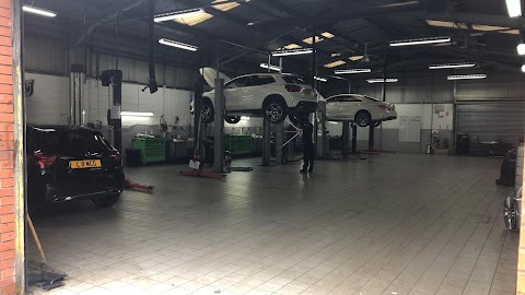 Mercedes-Benz Service Centre Hamilton