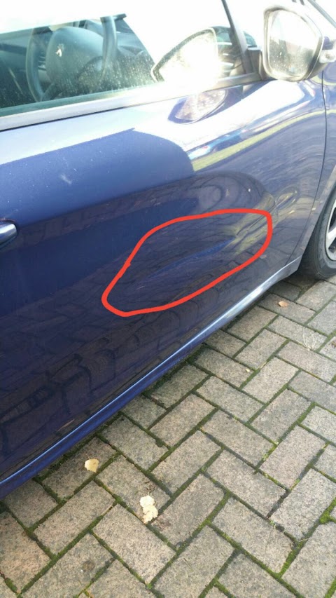 Dent repair / www.speedydentrepair.co.uk