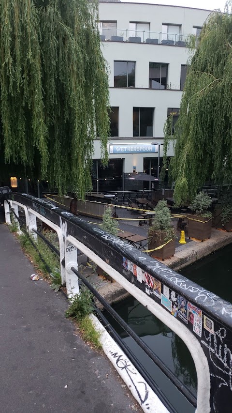 Camden Canals & Narrowboat Association - n.b. Tarporley