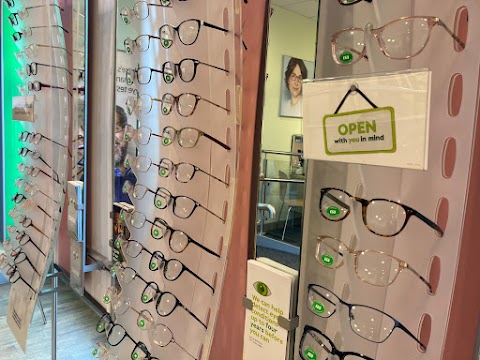 Specsavers Opticians and Audiologists - Bridgend