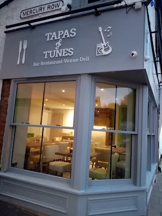 Tapas & Tunes