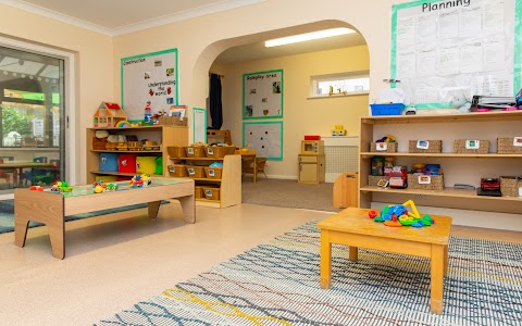 Stepping Stones Day Nursery & Pre-School