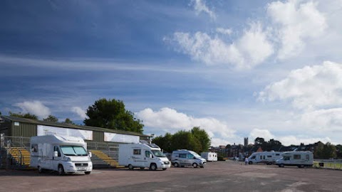 Warwick Racecourse Caravan and Motorhome Club Campsite