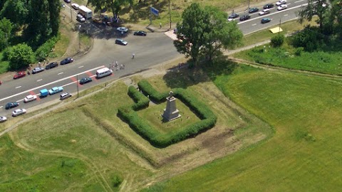 Пам’ятник загиблим шведам від росіян