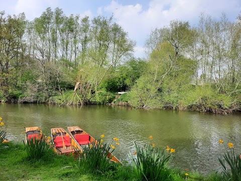 Bathwick Boatman Riverside