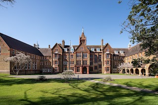 St Margaret's School