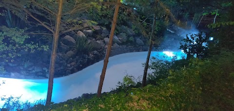 Wild Water Rapids at Subtropical Swimming Paradise