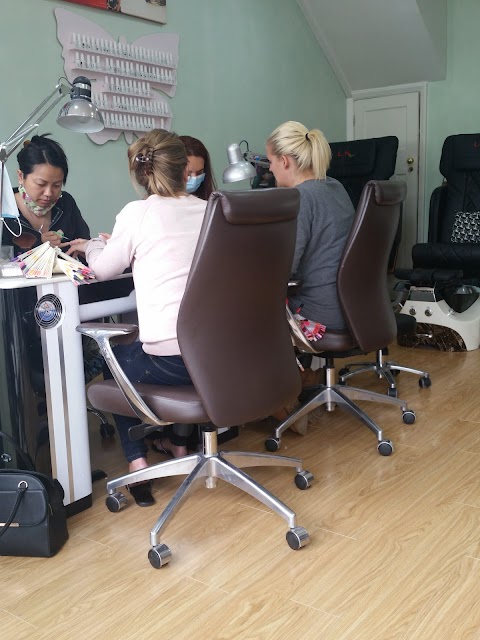 COLOURNAILS SALON