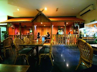 Thai Four Two Restaurant