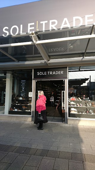 SOLETRADER OUTLET