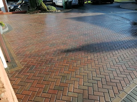 Olympia Driveway & Garden Maintenance