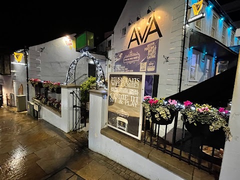 The Ava Winebar