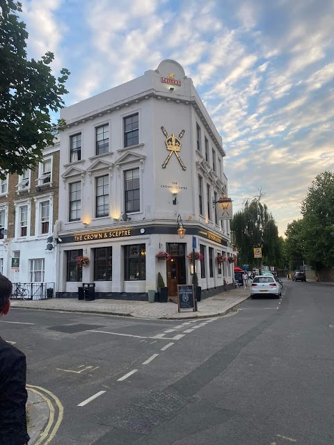 The Crown & Sceptre, Shepherd's Bush