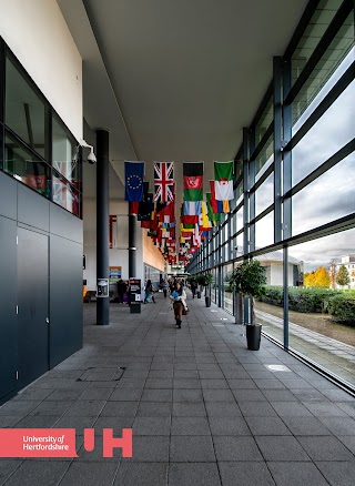 University of Hertfordshire - Street & Mezzanine