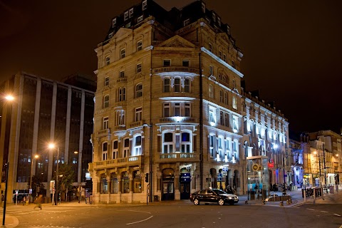 Royal Hotel