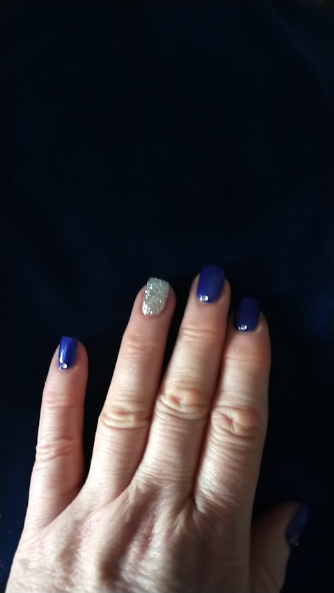 Diamond Nails(DN Birmingham Ltd)