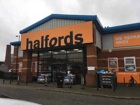 Halfords - Croydon