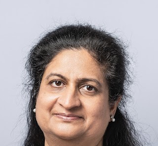 Ms. Archana Dixit, Consultant Gynaecologist