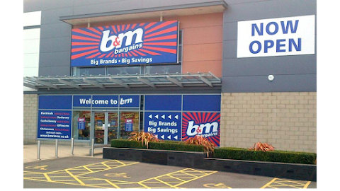 B&M Store