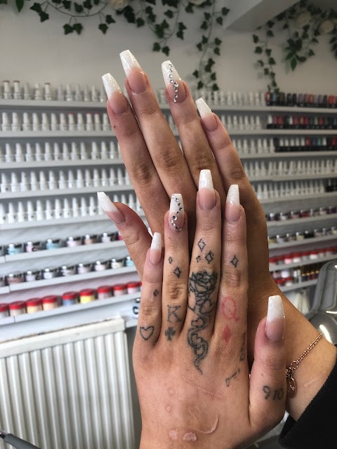 Emma Nails & Beauty LTD