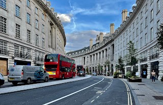 Piccadilly Circus