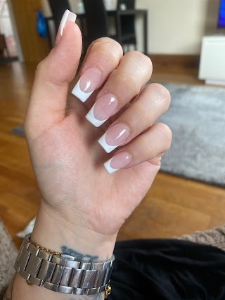 Just 4 Nails