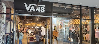 VANS Outlet Chesire Oaks