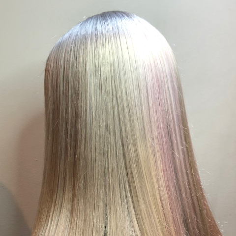 Cream Hair Design