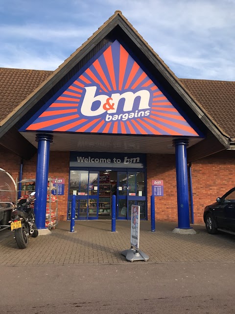 B&M Store