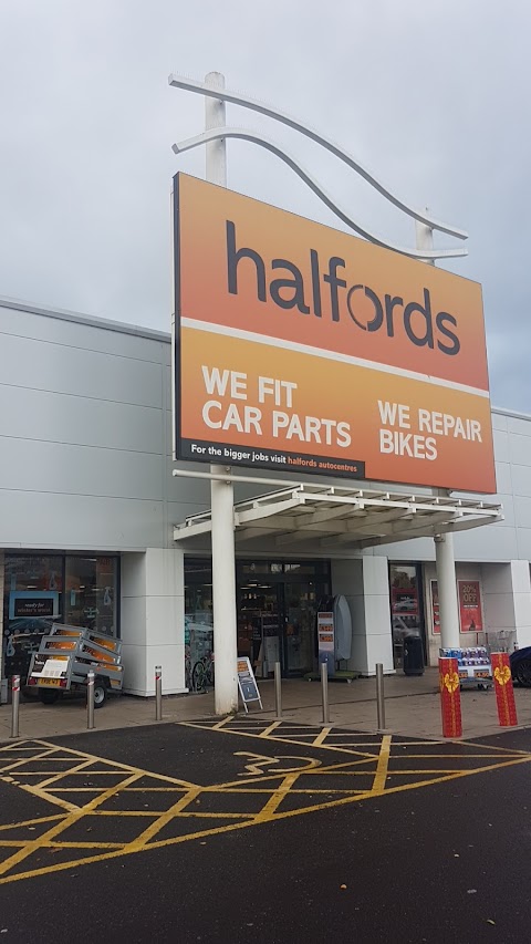 Halfords - Cannock