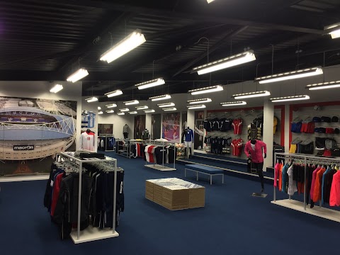 Macron Sports Hub Manchester