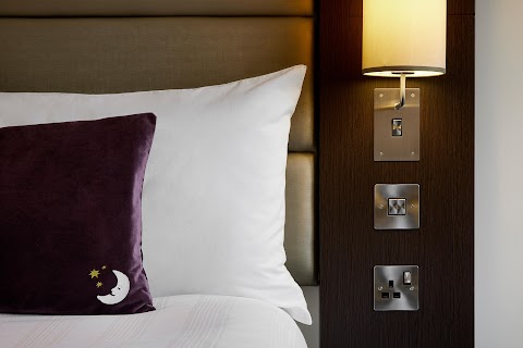 Premier Inn Portsmouth Dockyard hotel