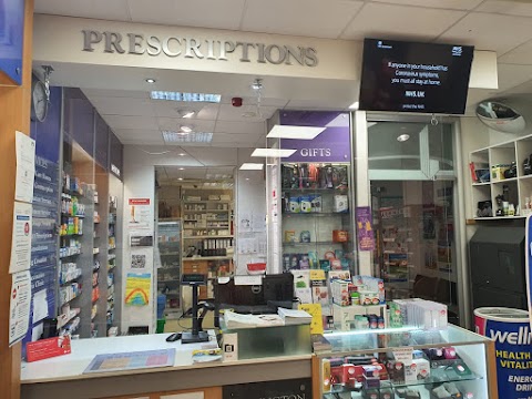 Newington Pharmacy and Travel Clinic