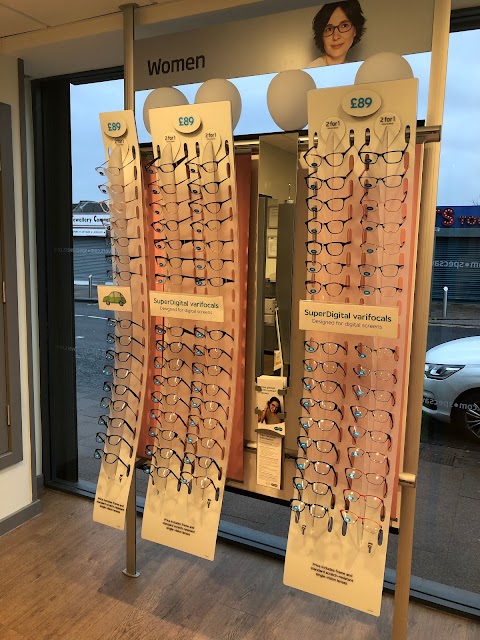 Specsavers Opticians and Audiologists - Larkhall