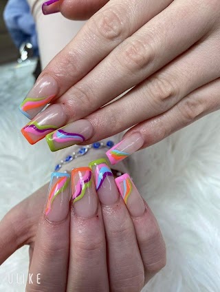 Nail Bar