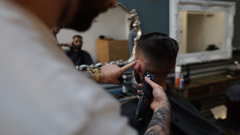 Steel Wolf Barber Club