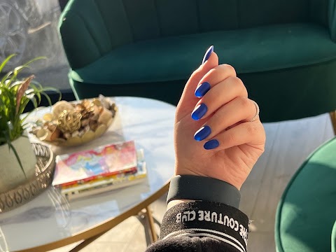 S&T beauty,nails and coffee
