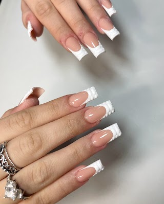 City Nails