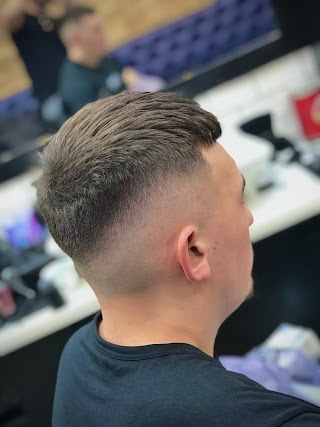 Gold cut barbers