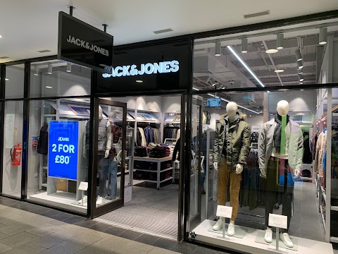 JACK & JONES