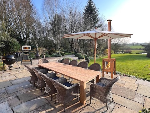 Barlow Tyrie Garden Furniture Showrooms