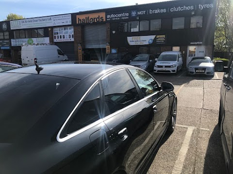 Halfords Autocentre Croydon