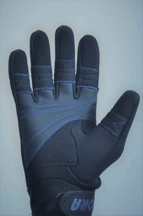 www.sailinggloves.co.uk