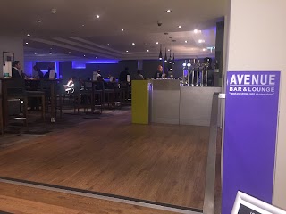 Avenue Bar & Lounge