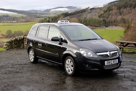 M&D Taxis Peebles