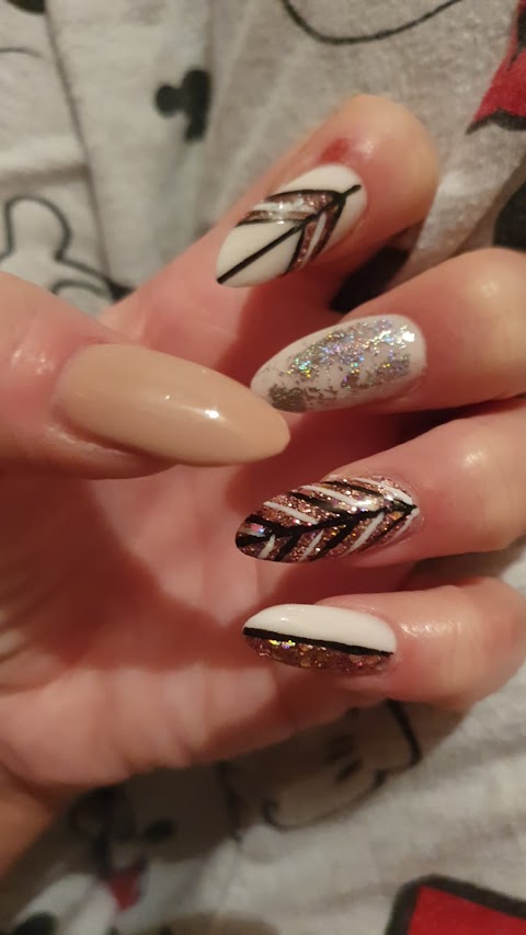 Claws Nails & Beauty Salon