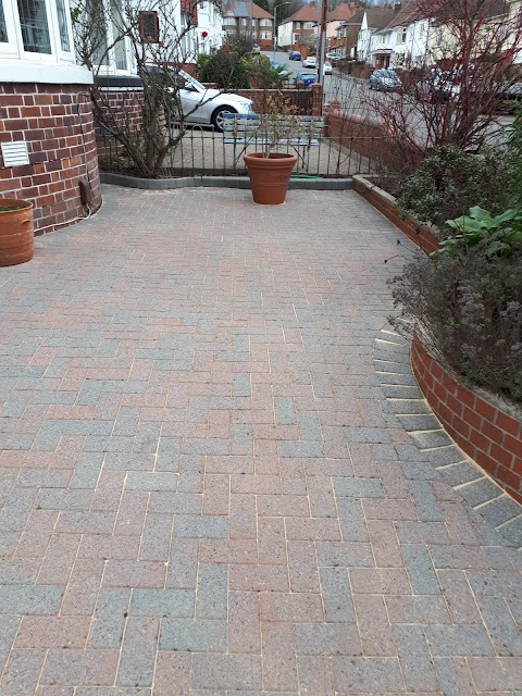 Beecleanjetwash Driveway And Patio Cleaning