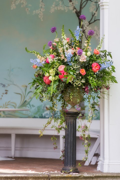 The White Horse Flower Company