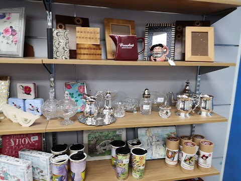 St Luke's Hospice Crewe Shop